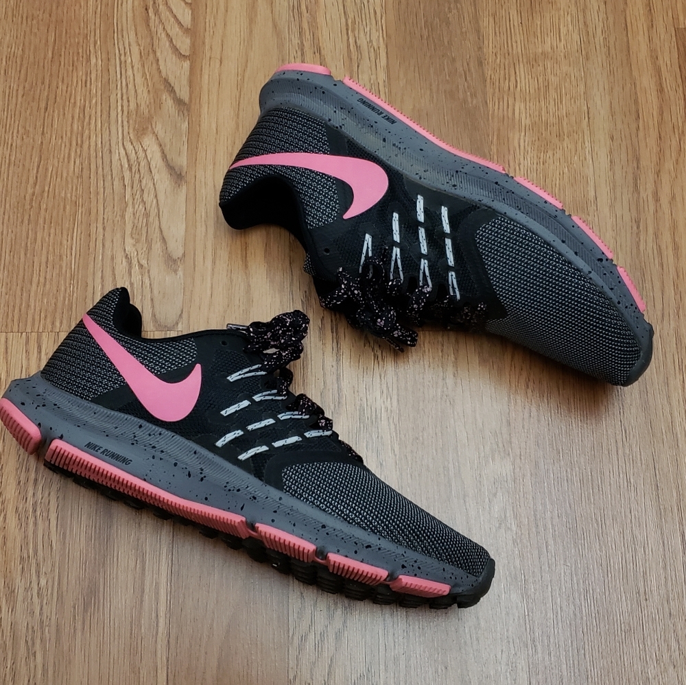 Nike run swift
